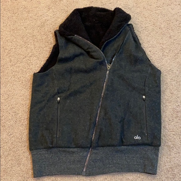 ALO Yoga Jackets & Blazers - Alo Vest